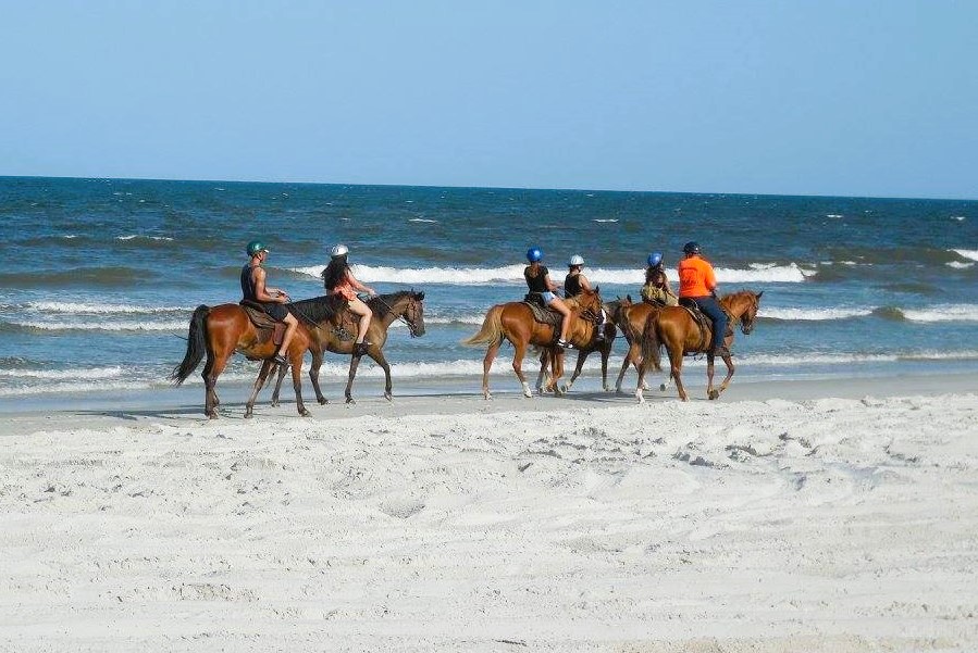 Horseback Riding on the Beach Vacation in Amelia Island FL at Happy ...